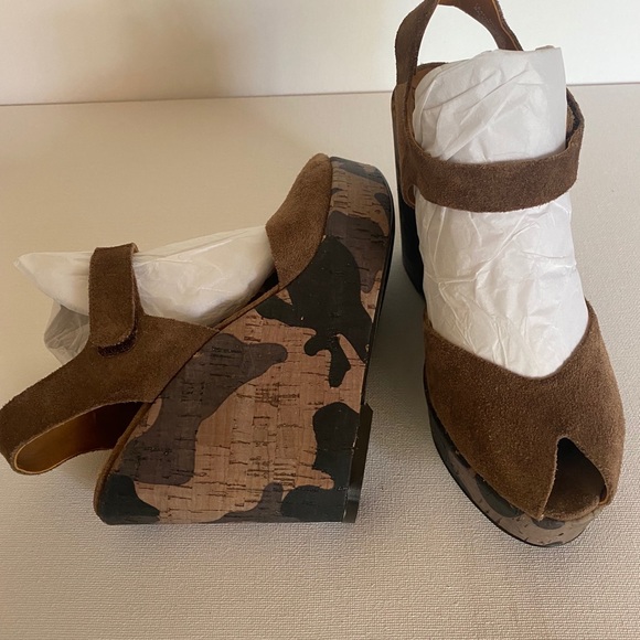 Nine West Suede Vintage Collection Wedge - Picture 3 of 8